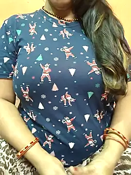 CUTE SOPHIA- online show from 10-29-25, 11:25