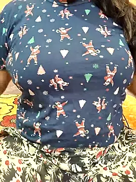 CUTE SOPHIA- online show from 11-20-25, 12:55