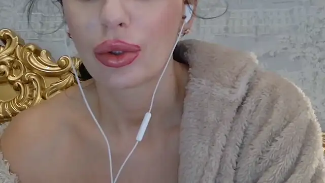 Snapshot of StunnigArt chatting on 05-31-26, 02:17 StunnigArt online show from 05-31-26, 02:17