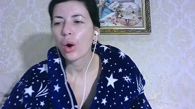 StunnigArt online show from 10-28-25, 02:23