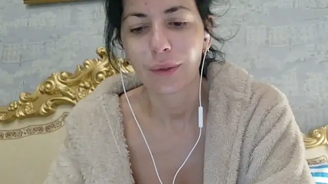 Snapshot of StunnigArt chatting on 05-10-26, 02:26 StunnigArt online show from 05-10-26, 02:26
