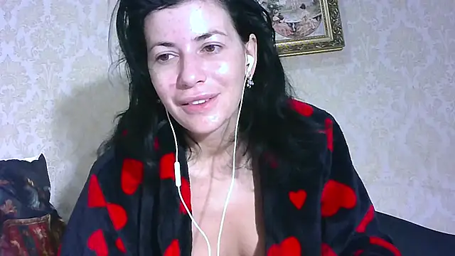 Snapshot of StunnigArt chatting on 05-16-26, 01:59 StunnigArt online show from 05-16-26, 01:59