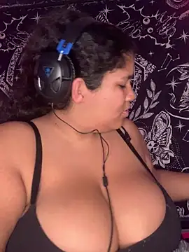 KittyLoroi online show from 10-22-25, 06:13