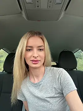 EvieEvans online show from 01-21-25, 03:54