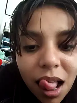 Snapshot of stefanie010 chatting on 01-03-25, 08:43 stefanie010 online show from 01-03-25, 08:43