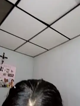 Snapshot of stefanie010 chatting on 10-18-25, 07:27 stefanie010 online show from 10-18-25, 07:27