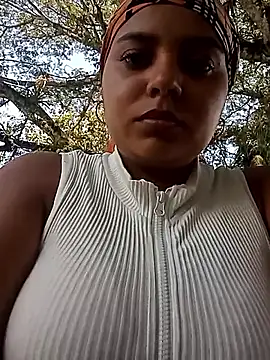 Snapshot of stefanie010 chatting on 11-01-25, 05:51 stefanie010 online show from 11-01-25, 05:51