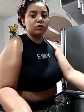 Snapshot of stefanie010 chatting on 10-04-25, 07:48 stefanie010 online show from 10-04-25, 07:48