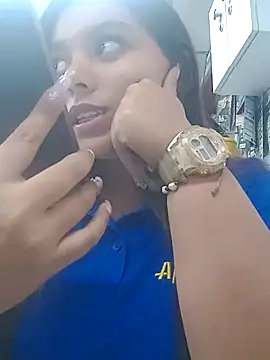 Snapshot of stefanie010 chatting on 03-12-25, 12:53 stefanie010 online show from 03-12-25, 12:53