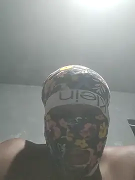 Snapshot of m8st3rios9 chatting on 02-03-25, 02:36 m8st3rios9 online show from 02-03-25, 02:36