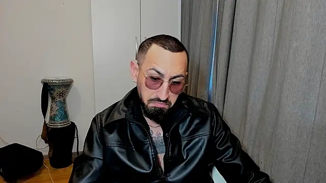 Snapshot of Baddfuckerr chatting on 01-20-25, 05:48 Baddfuckerr online show from 01-20-25, 05:48