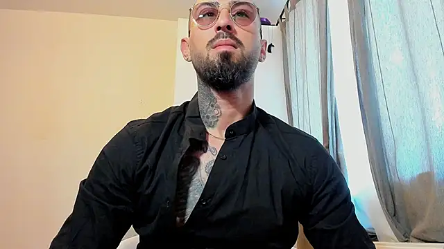 Snapshot of Baddfuckerr chatting on 01-17-25, 08:13 Baddfuckerr online show from 01-17-25, 08:13