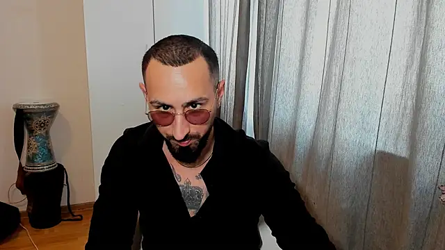 Snapshot of Baddfuckerr chatting on 01-20-25, 08:52 Baddfuckerr online show from 01-20-25, 08:52