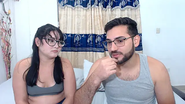 Snapshot of _Araboys_ chatting on 08-05-26, 11:32 Araboys online show from 08-05-26, 11:32