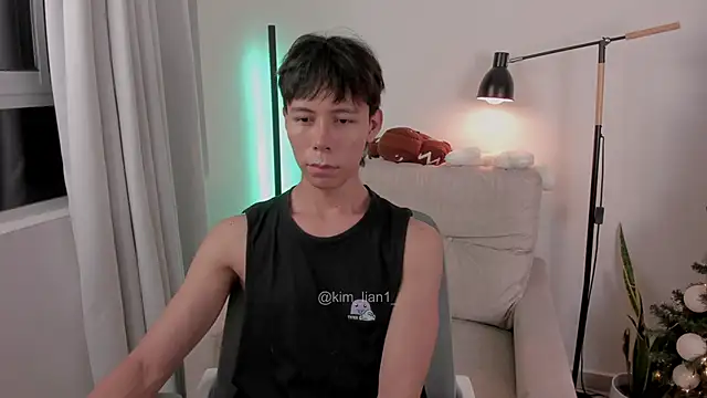 kim lian21 online show from 12-14-25, 10:43