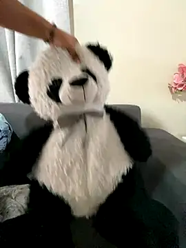 YellowHoneyDip online show from 10-26-25, 01:33