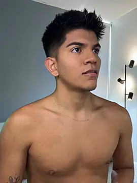 santiago 01 online show from 02-26-26, 09:48