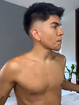 santiago 01 online show from 12-16-25, 08:24