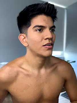 santiago 01 online show from 09-19-25, 07:40