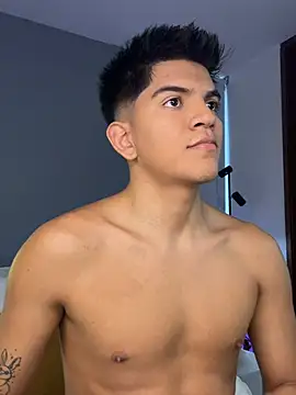 santiago 01 online show from 04-03-26, 10:27