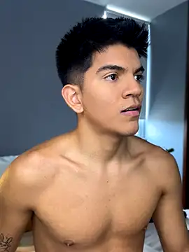 santiago 01 online show from 09-10-25, 08:08