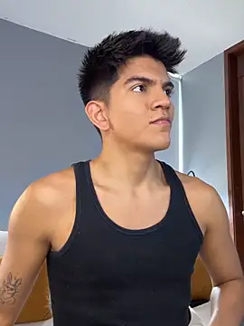 santiago 01 online show from 10-03-25, 07:26