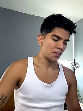 santiago 01 online show from 10-12-25, 07:37