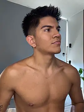 santiago 01 online show from 12-22-25, 06:41