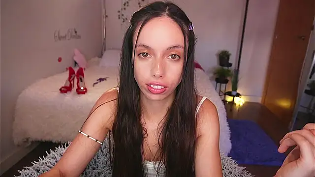 Dayna Nebula online show from 09-27-25, 12:22