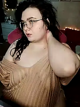 Snapshot of DenisHailey chatting on 01-27-25, 05:26 DenisHailey online show from 01-27-25, 05:26