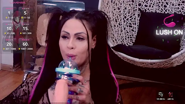 DeniSalome online show from 02-04-25, 10:00