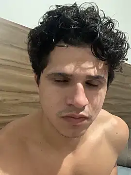 pedrovkr3 online show from 12-02-24, 02:15