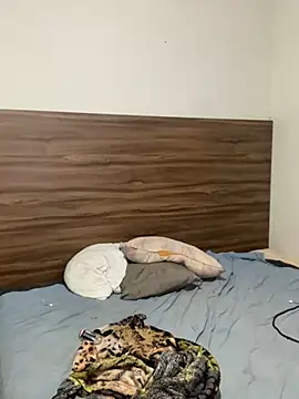 pedrovkr3 online show from 12-05-24, 10:28