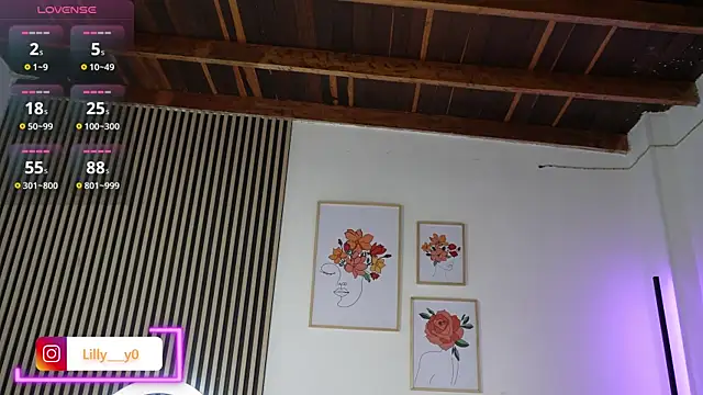 LillyDolls23 online show from 12-18-25, 12:42