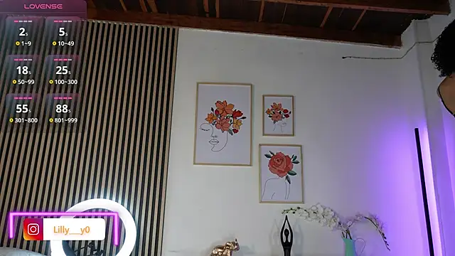 LillyDolls23 online show from 12-16-25, 12:42