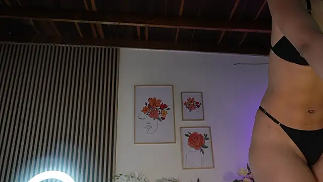 LillyDolls23 online show from 03-25-26, 01:21