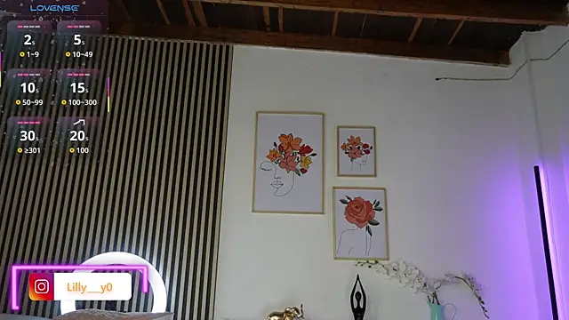 Snapshot of LillyDolls23 chatting on 10-18-25, 12:51 LillyDolls23 online show from 10-18-25, 12:51