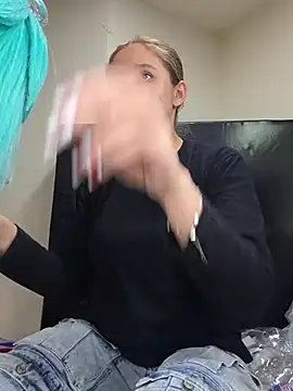 NaomiShimizu online show from 12-20-25, 08:01