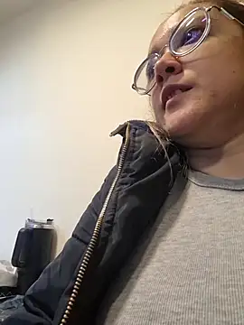 NaomiShimizu online show from 04-15-26, 05:17