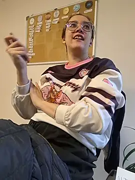 NaomiShimizu online show from 04-17-26, 08:22