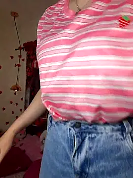 Snapshot of NaomiShimizu chatting on 02-26-26, 08:31 NaomiShimizu online show from 02-26-26, 08:31