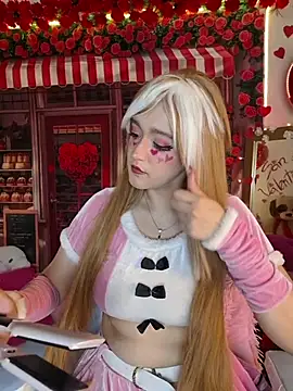 Snapshot of NaomiShimizu chatting on 02-12-26, 09:14 NaomiShimizu online show from 02-12-26, 09:14