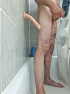 Snapshot of chillmfrs chatting on 10-15-25, 05:28 chillmfrs online show from 10-15-25, 05:28