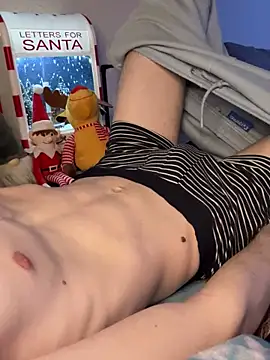 secret dream415 online show from 12-17-25, 08:03