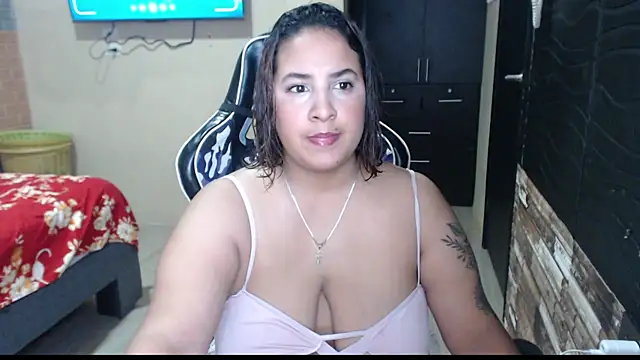 Snapshot of KathyHardcore69 chatting on 04-20-26, 02:58 KathyHardcore69 online show from 04-20-26, 02:58