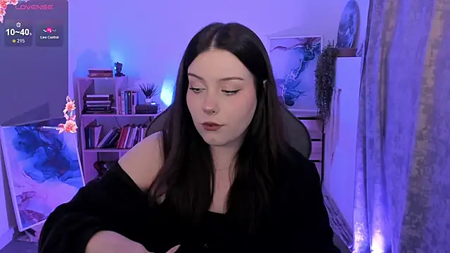 CoralineKeyns online show from 10-04-25, 05:20