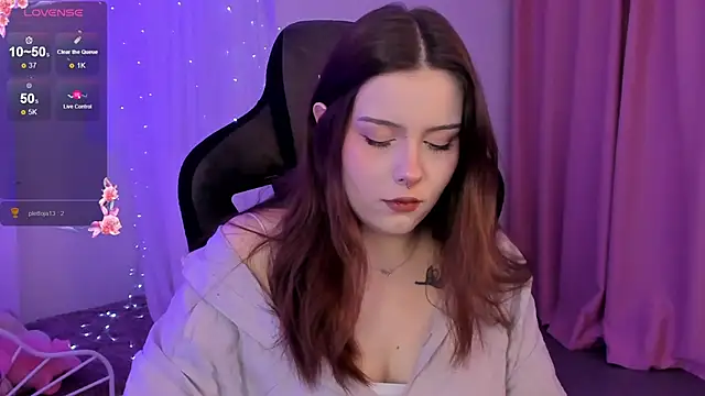 CoralineKeyns online show from 03-20-25, 05:35