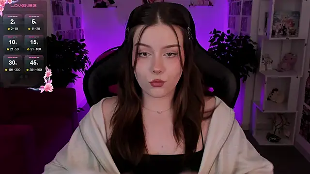 CoralineKeyns online show from 03-10-25, 08:39