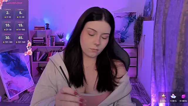 CoralineKeyns online show from 10-06-25, 05:19