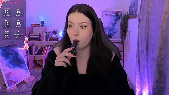 CoralineKeyns online show from 10-05-25, 05:20